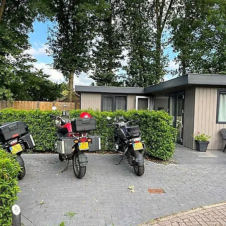 Moderna * Putten